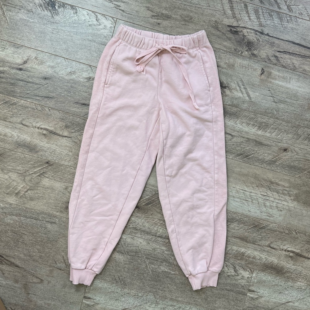 Aerie AE Light Pink Sweatpants with cuffed bottom. Women’s Size XS